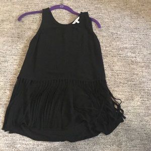Black sleeveless fringe blouse